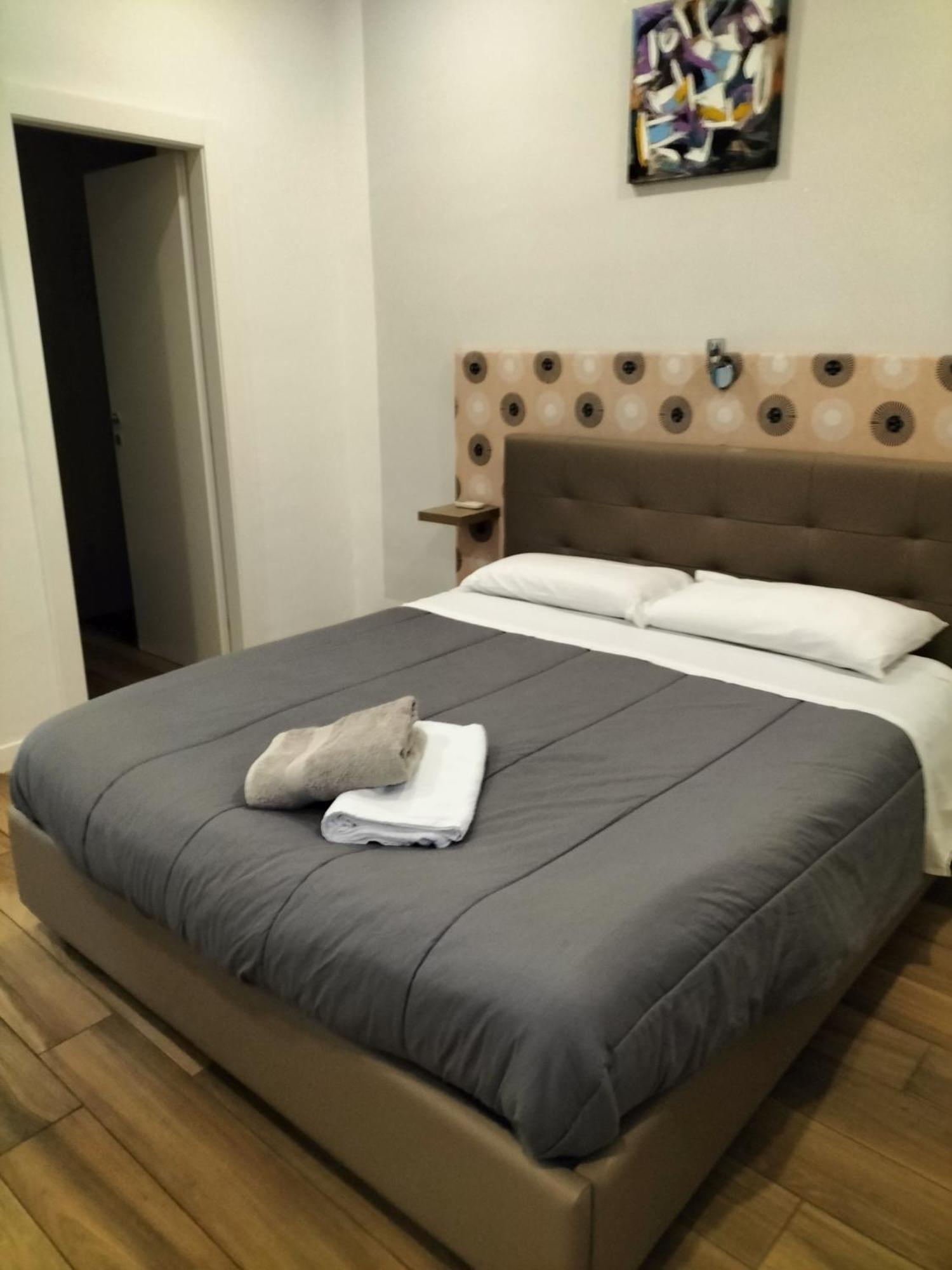 브린디시 Casa Di Edo B&B 외부 사진