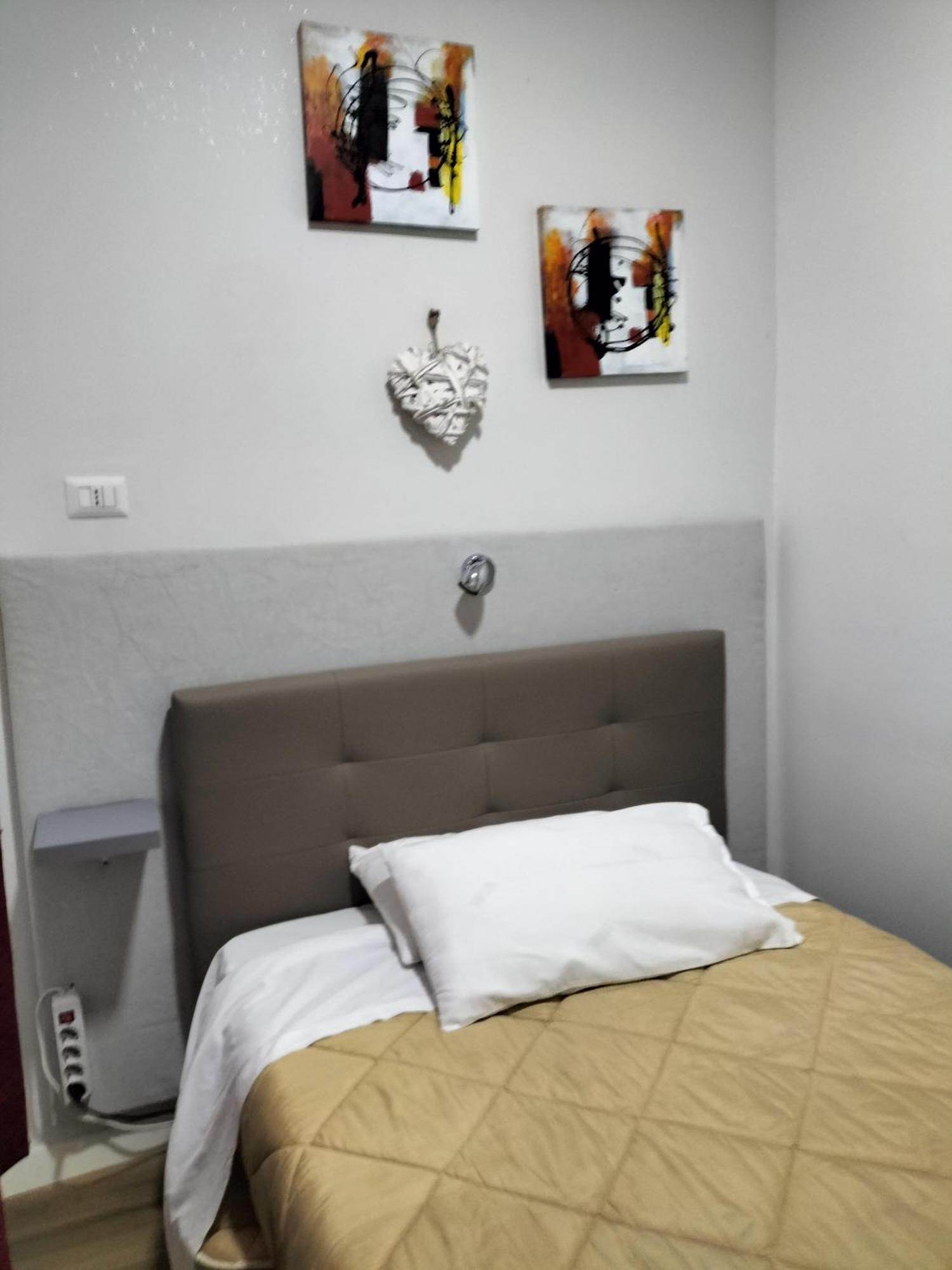 브린디시 Casa Di Edo B&B 외부 사진